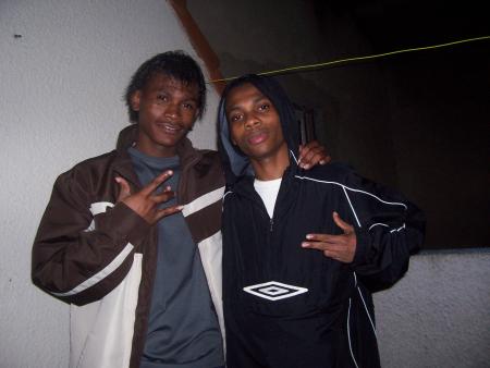 MOLLO ET BIGMAXI     